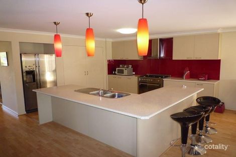 Property photo of 14 Alexandra Close Flinders View QLD 4305