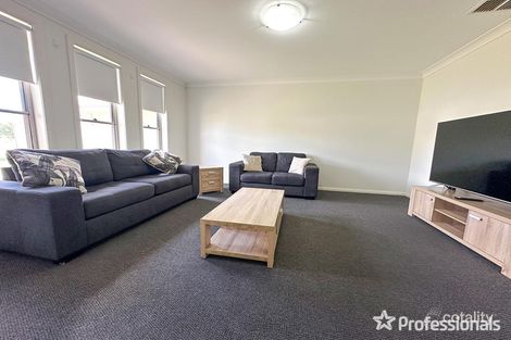 Property photo of 7 Rosehill Place Hillvue NSW 2340