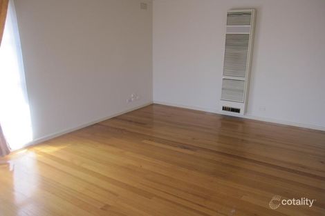 Property photo of 16 Joules Court Deer Park VIC 3023