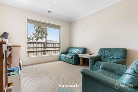 Property photo of 2 Lomandra Avenue Wallan VIC 3756