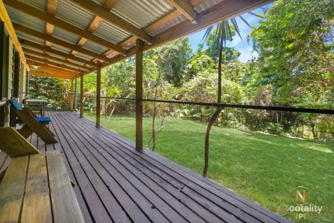 440 Bingil Bay Rd, Bingil Bay, QLD 4852