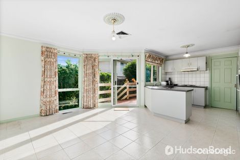Property photo of 2/4 Franklin Road Doncaster East VIC 3109