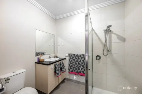Property photo of 2/2 Lanark Way Gowanbrae VIC 3043