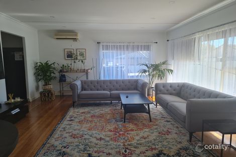 Property photo of 12 Pyalong Crescent Dallas VIC 3047