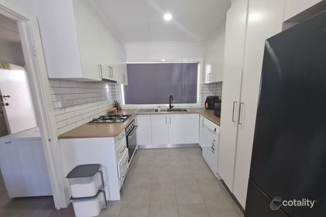 Property photo of 12 Pyalong Crescent Dallas VIC 3047