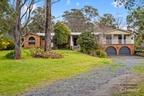 155 Oaks Rd, Thirlmere, NSW 2572