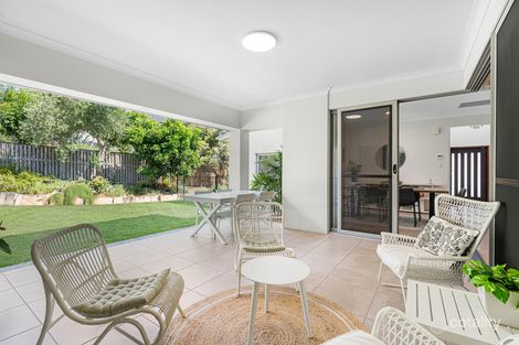 40 Barrinia St, Manly, QLD 4179