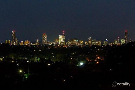 133 Plucks Rd, Arana Hills, QLD 4054