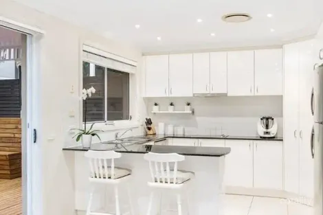 Property photo of 17 Eucalyptus Court Picnic Point NSW 2213