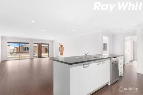 Property photo of 10 Casuarina Road Officer VIC 3809
