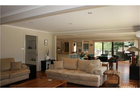 Property photo of 3 High View Avenue Surf Beach NSW 2536