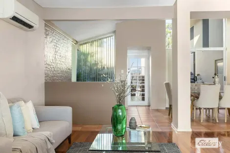 Property photo of 35 Kangaroo Point Road Kangaroo Point NSW 2224