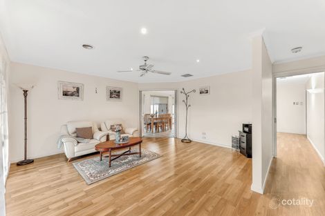 Property photo of 3 Gibney Close Roxburgh Park VIC 3064
