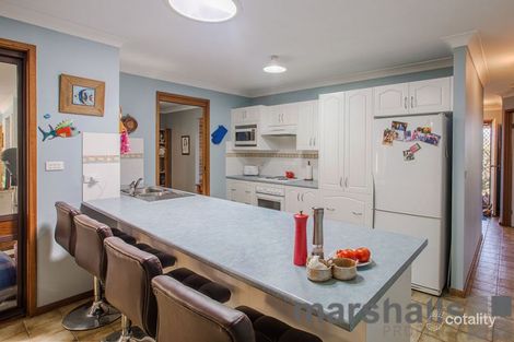 Property photo of 10 Beresford Close Redhead NSW 2290