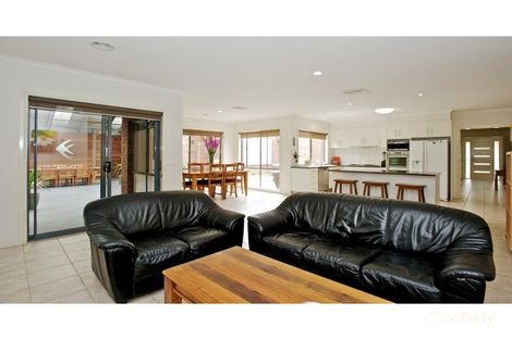 Property photo of 87 Summerfield Drive Mornington VIC 3931