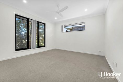 Property photo of 3 Chandon Court Hillcrest QLD 4118