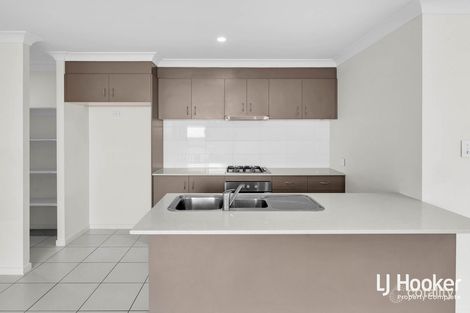 Property photo of 3 Chandon Court Hillcrest QLD 4118