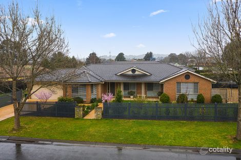 1 Kingsbury Cct, Bowral, NSW 2576