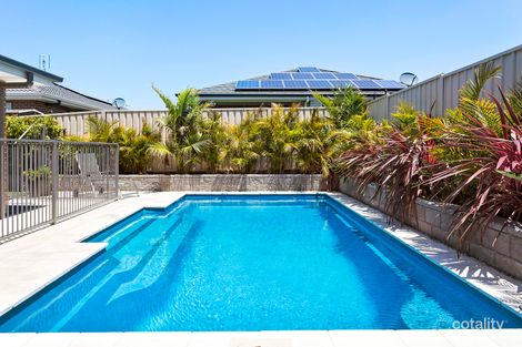 Property photo of 4 Bonnet Close Woongarrah NSW 2259