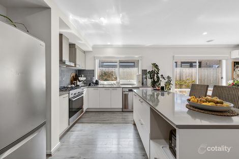 Property photo of 11 Cook Avenue Torquay VIC 3228