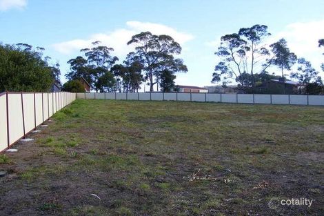 10 Barton Ave, Triabunna, TAS 7190