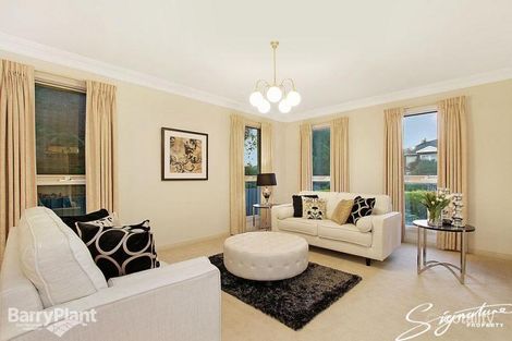Property photo of 63 Freemantle Drive Wantirna South VIC 3152
