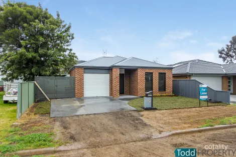 52c Hospital St, Heathcote, VIC 3523