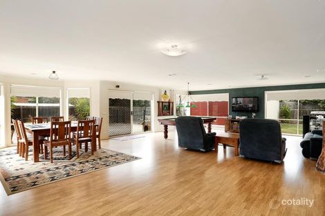 Property photo of 10 Prahn Court Brookfield VIC 3338
