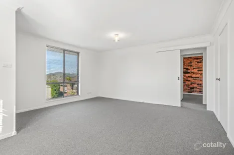 Property photo of 8/8 Leech Close Narara NSW 2250