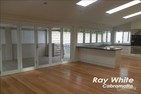 Property photo of 6 Rainham Circuit West Hoxton NSW 2171