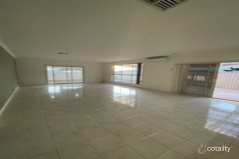 Property photo of 12 Wyperfeld Circuit Caroline Springs VIC 3023