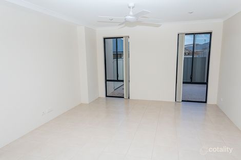 Property photo of 7 Edgewater Close Glenfield WA 6532