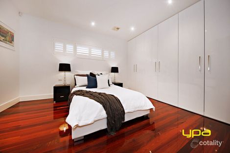 Property photo of 22 Westerfolds Terrace Caroline Springs VIC 3023