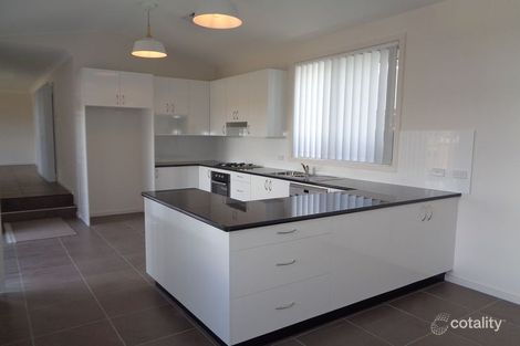 Property photo of 11 Huxtable Place Goulburn NSW 2580