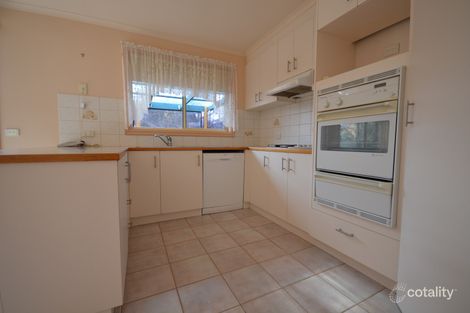 Property photo of 2 Wilton Court Golden Square VIC 3555
