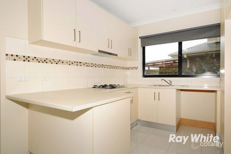 2/28 Elmsford Ct, Keysborough, VIC 3173
