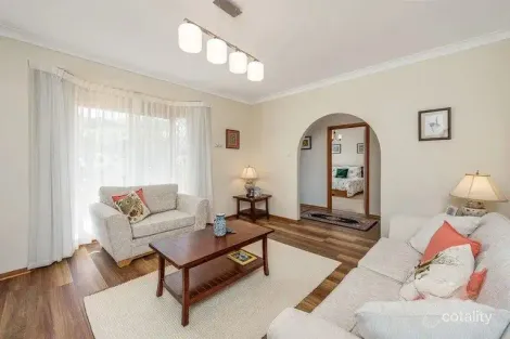 Property photo of 6 Marlborough Close Hillbank SA 5112