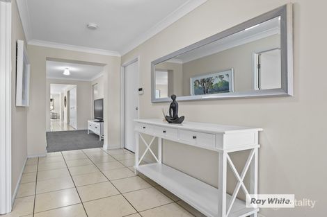 Property photo of 15 Piccadilly Place Forest Lake QLD 4078