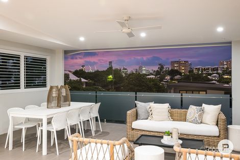 Property photo of 52 Thackeray Street Norman Park QLD 4170