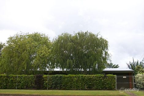 102 Sydney St, Bayview Heights, QLD 4868