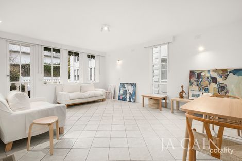 Property photo of 16/6 Balwyn Road Canterbury VIC 3126