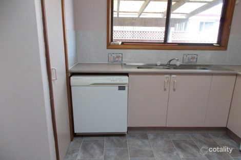 Property photo of 52 Cams Boulevard Summerland Point NSW 2259