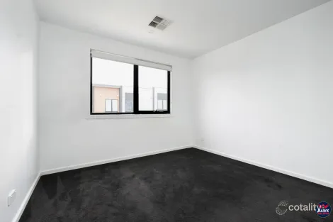 Property photo of 13C Woodberry Avenue Coombs ACT 2611