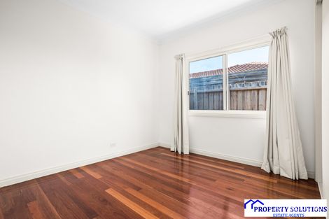 Property photo of 7 Stewart Crescent Rockbank VIC 3335