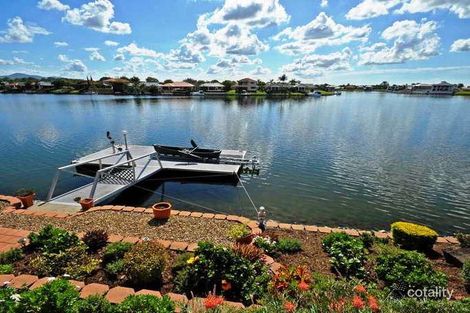 Property photo of 50 Lakeshore Drive Helensvale QLD 4212