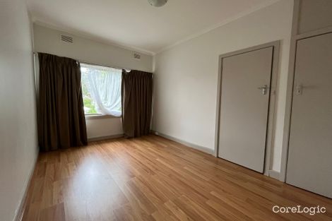 Property photo of 28 Hobbs Crescent Reservoir VIC 3073