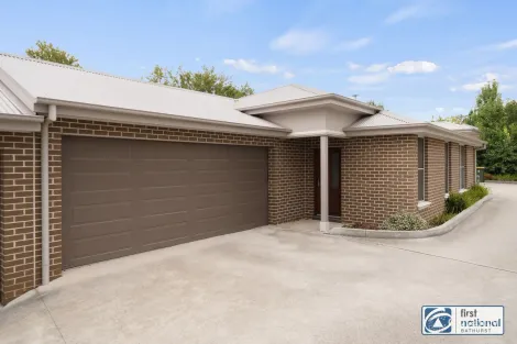 2/13 Busby St, South Bathurst, NSW 2795