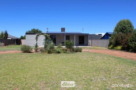 Property photo of 16 Garreffa Parade Euston NSW 2737