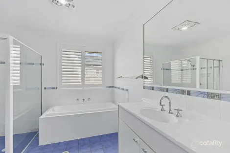 Property photo of 15 Kerrylouise Avenue Noraville NSW 2263