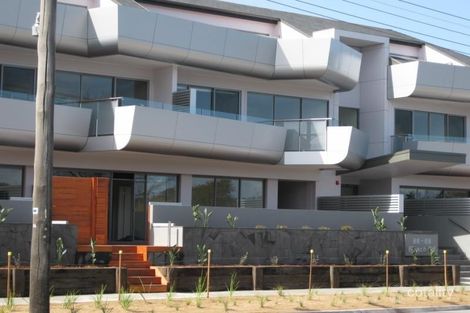 Property photo of 8/86-88 Beach Road Sandringham VIC 3191